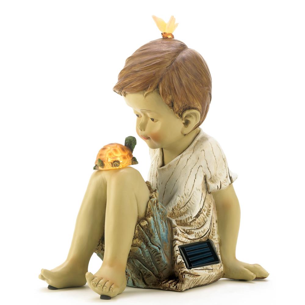Solar Making Friends Figurine